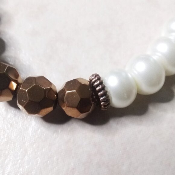 Copper + Faux Stretch Pearls Bracelet! Upscale Boho Contrasts Feminine Trendy - Picture 6 of 10